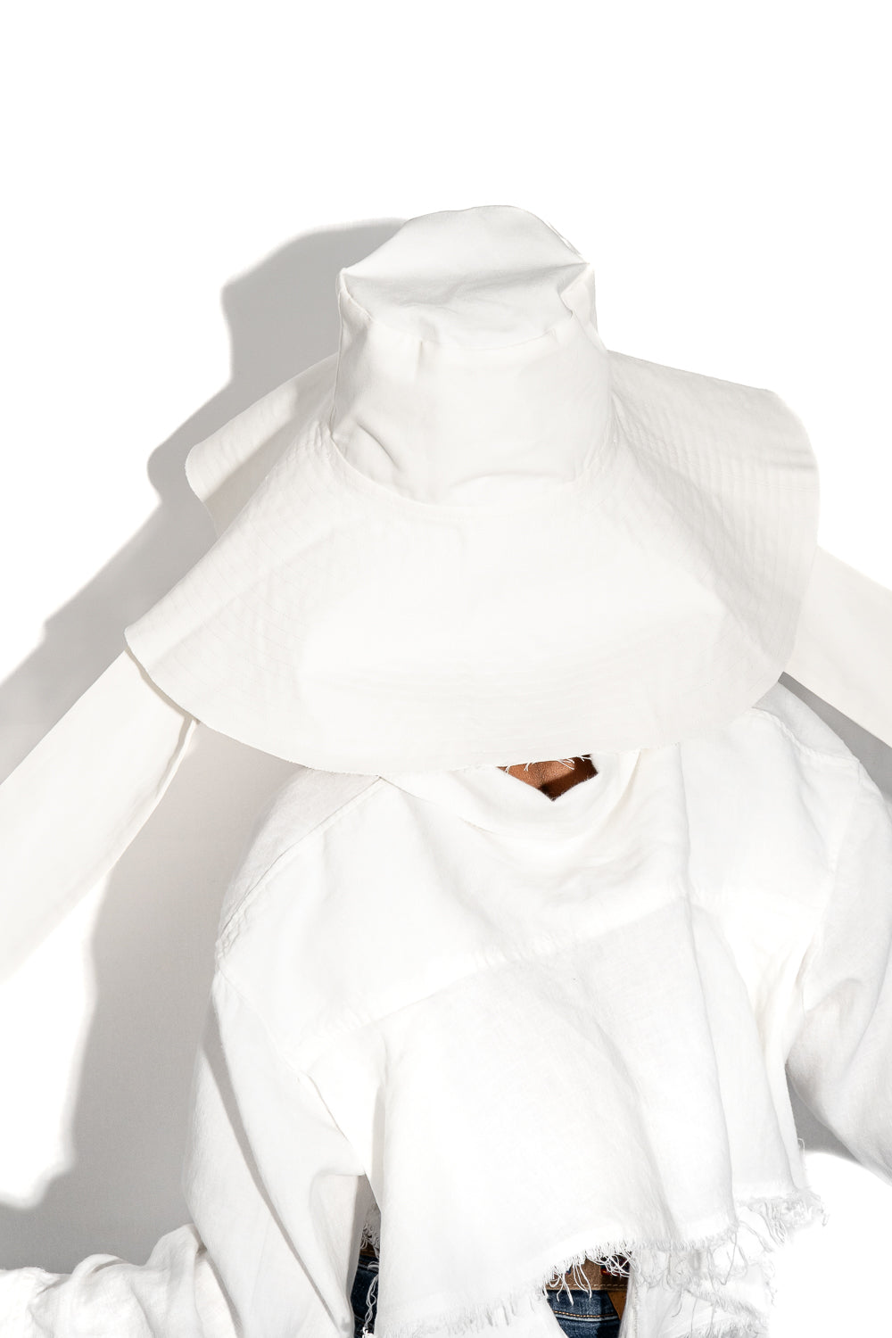 Windoff hat with ties