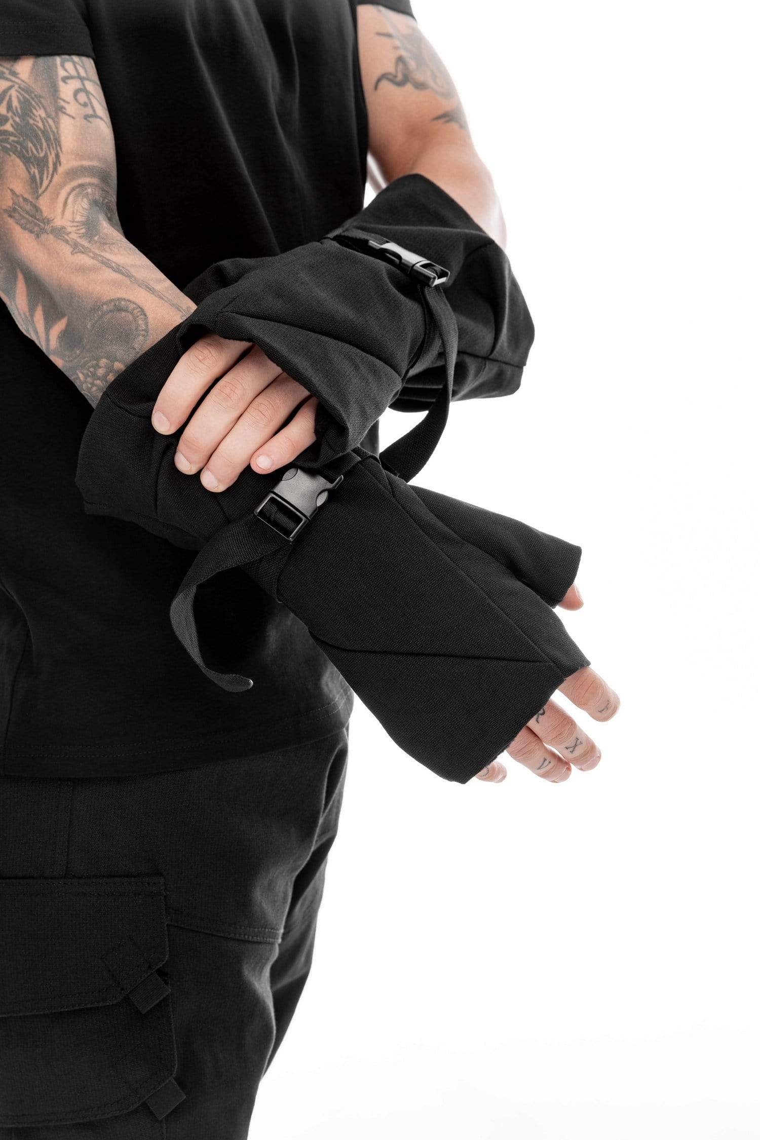 MDNT45 Bassui Mittens