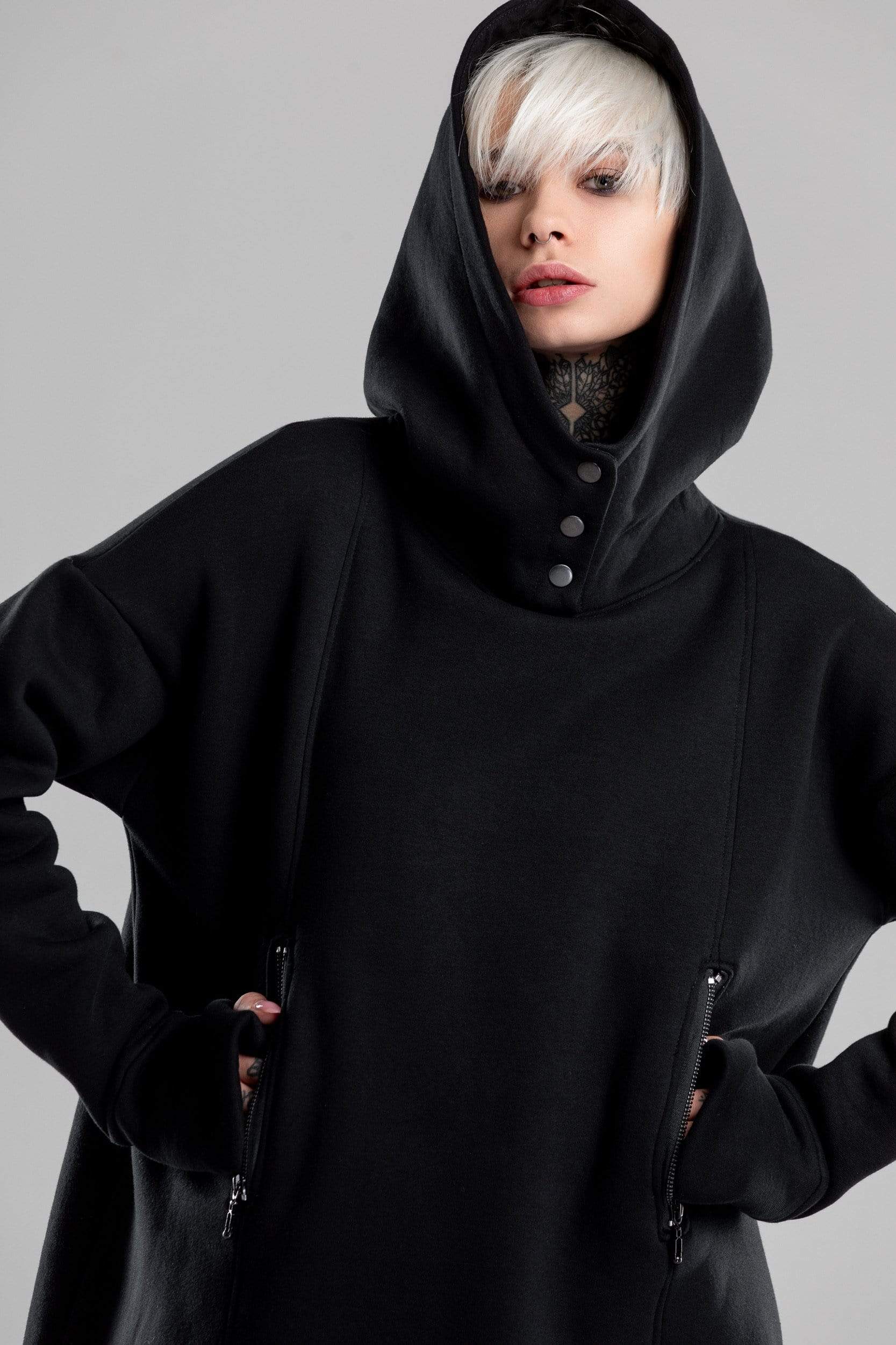 MDNT45 Black hooded dress