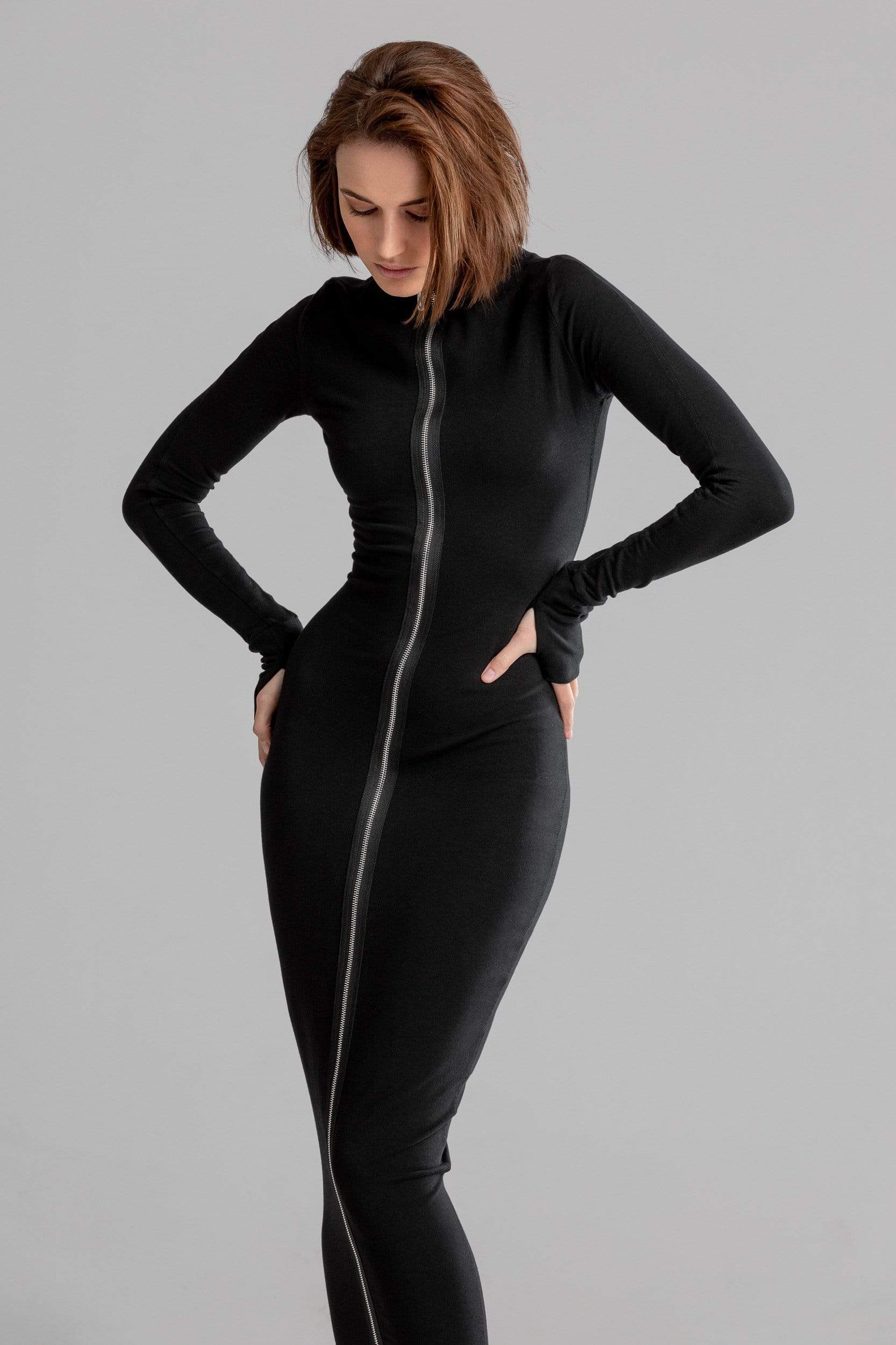 MDNT45 Long zipped dress