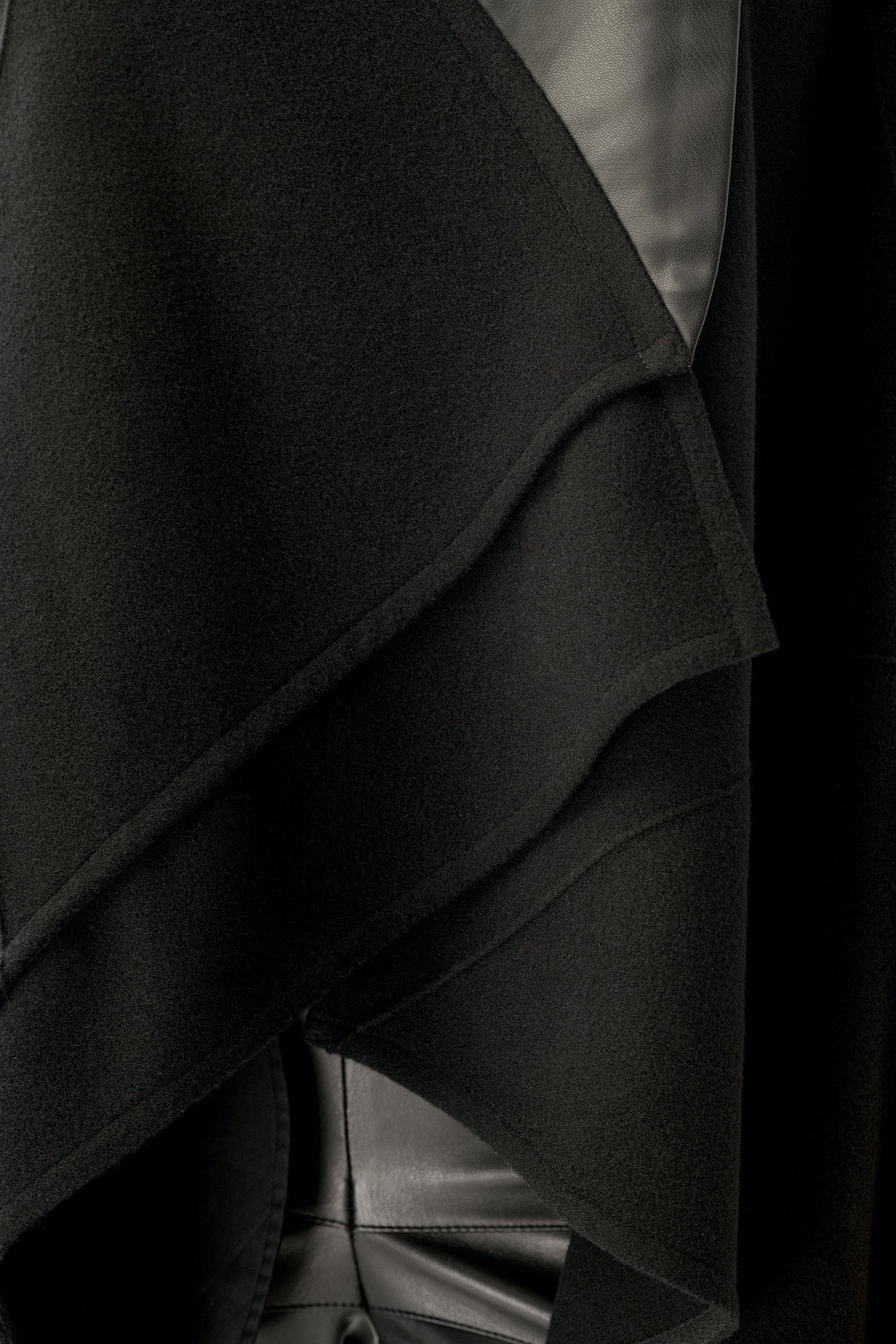 MDNT45 Lucid Vest