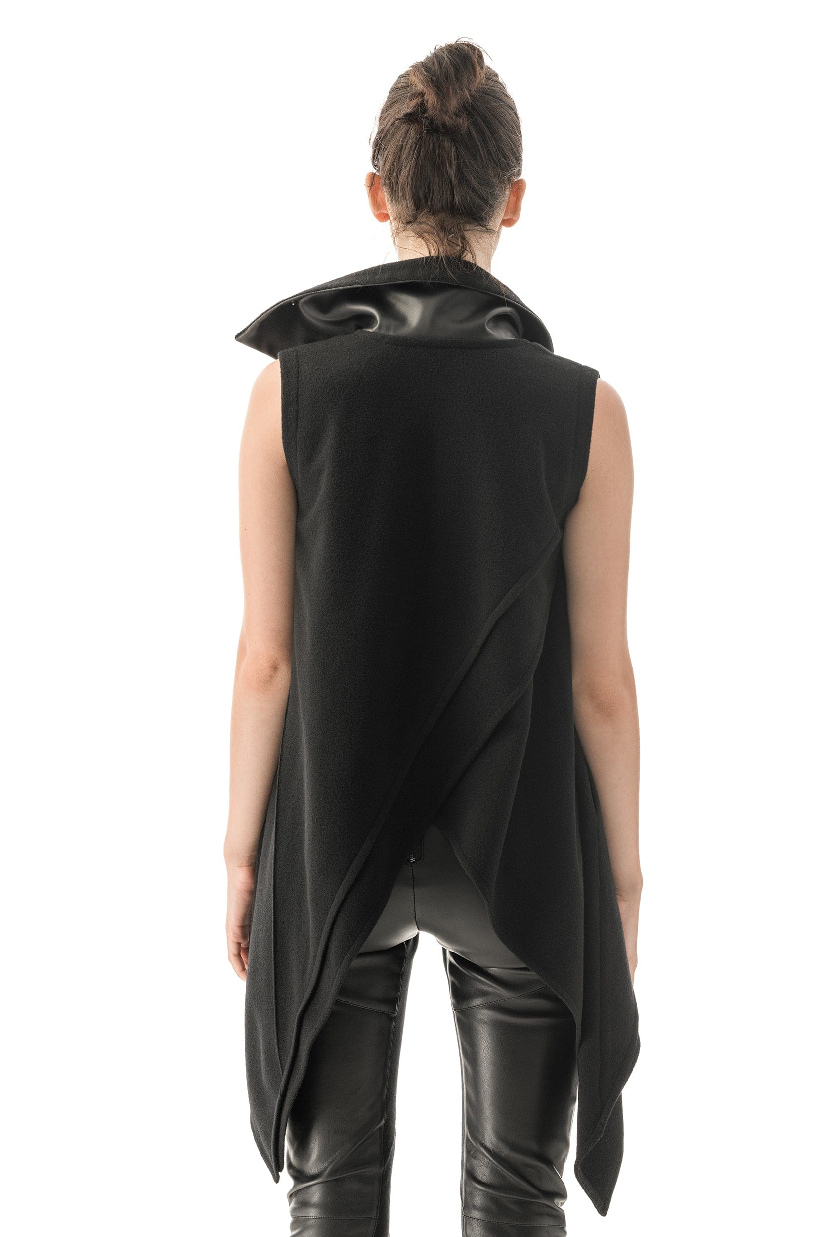 MDNT45 Lucid Vest