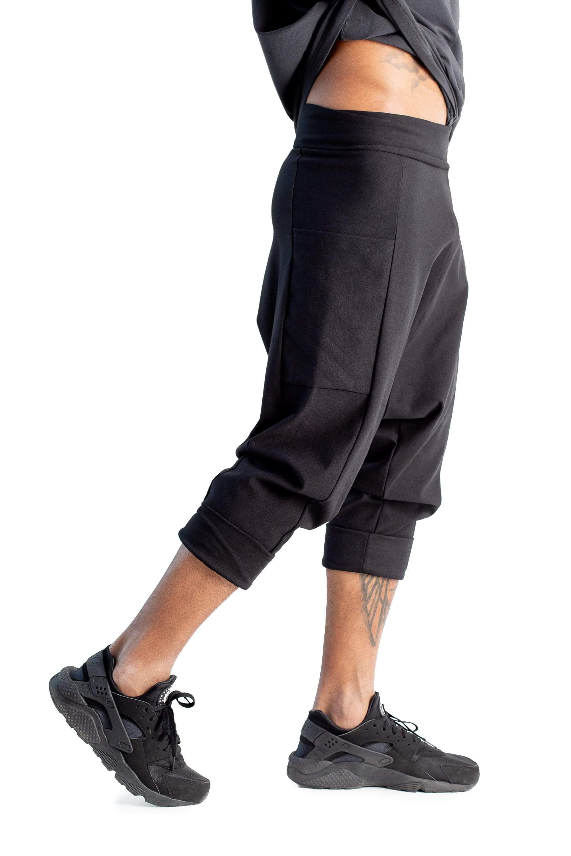 MDNT45 Pants Black shorts in Aladdin style