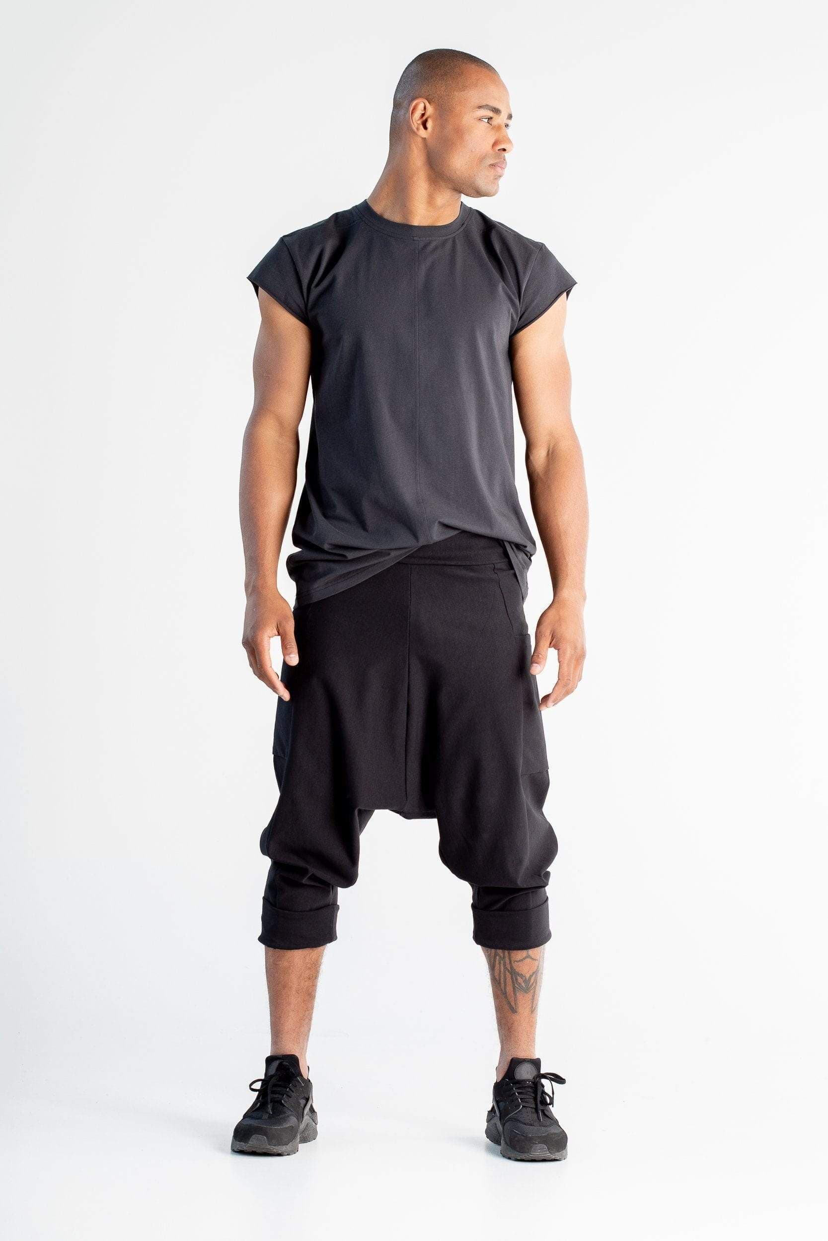 MDNT45 Pants Black shorts in Aladdin style