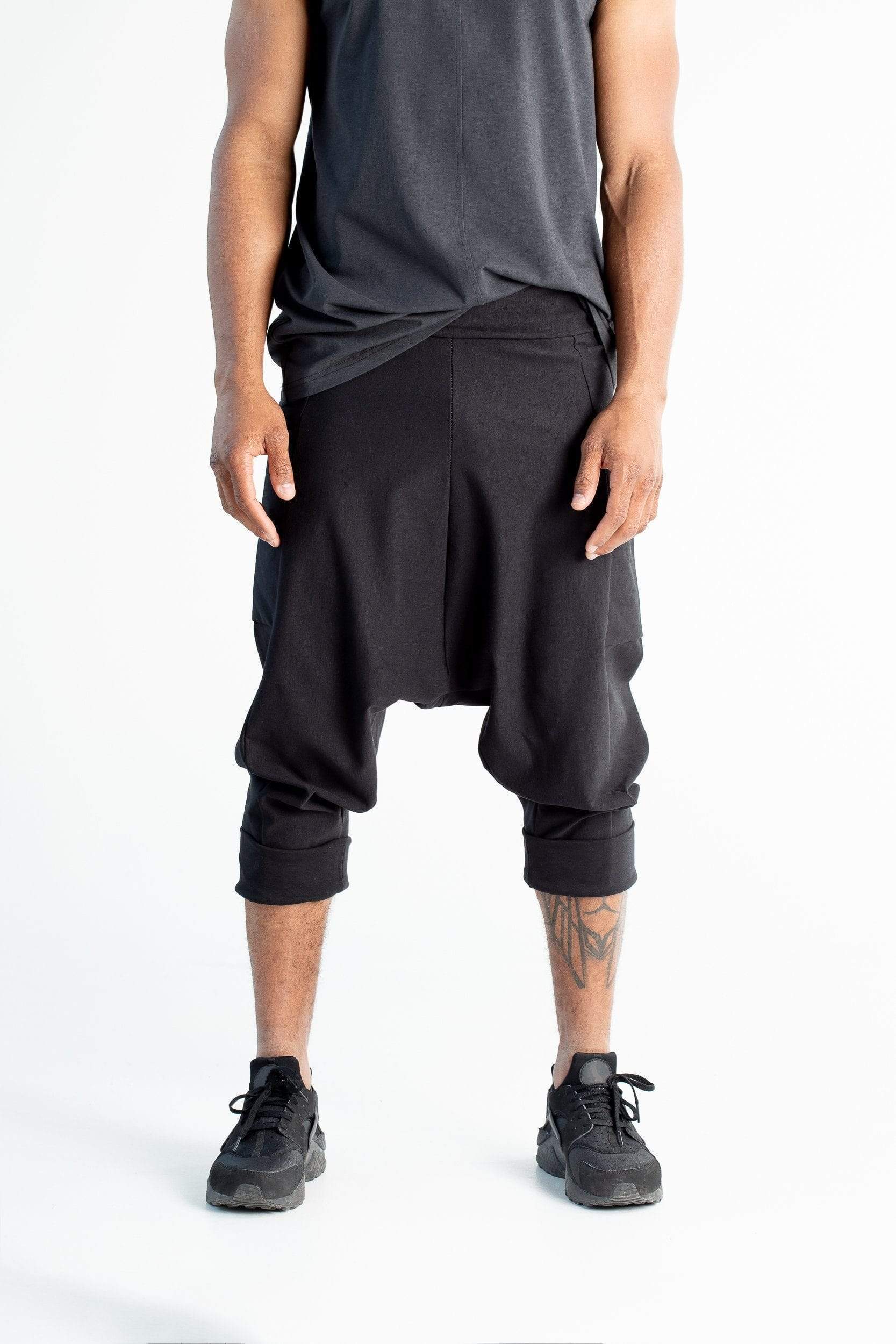MDNT45 Pants Black shorts in Aladdin style