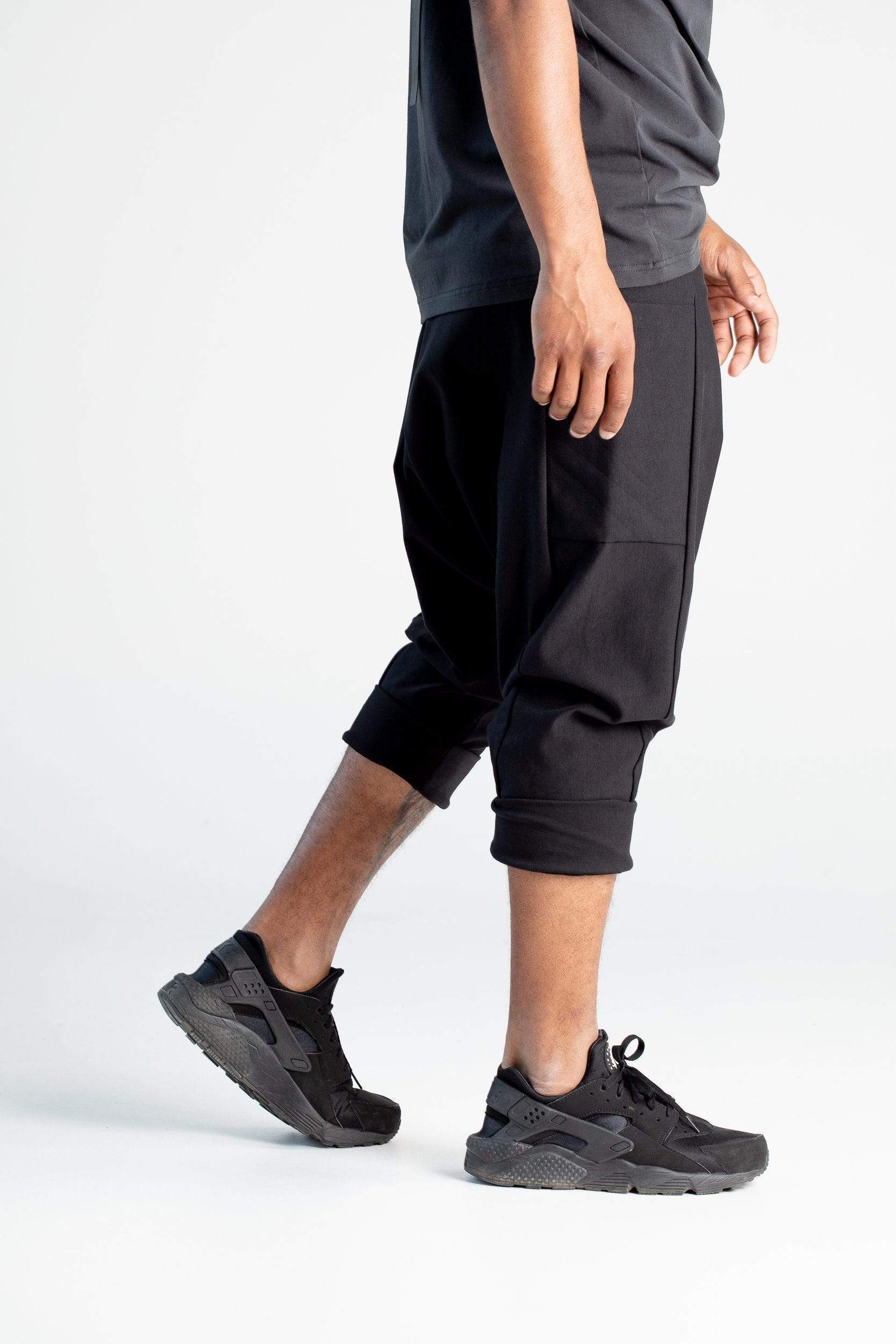MDNT45 Pants Black shorts in Aladdin style