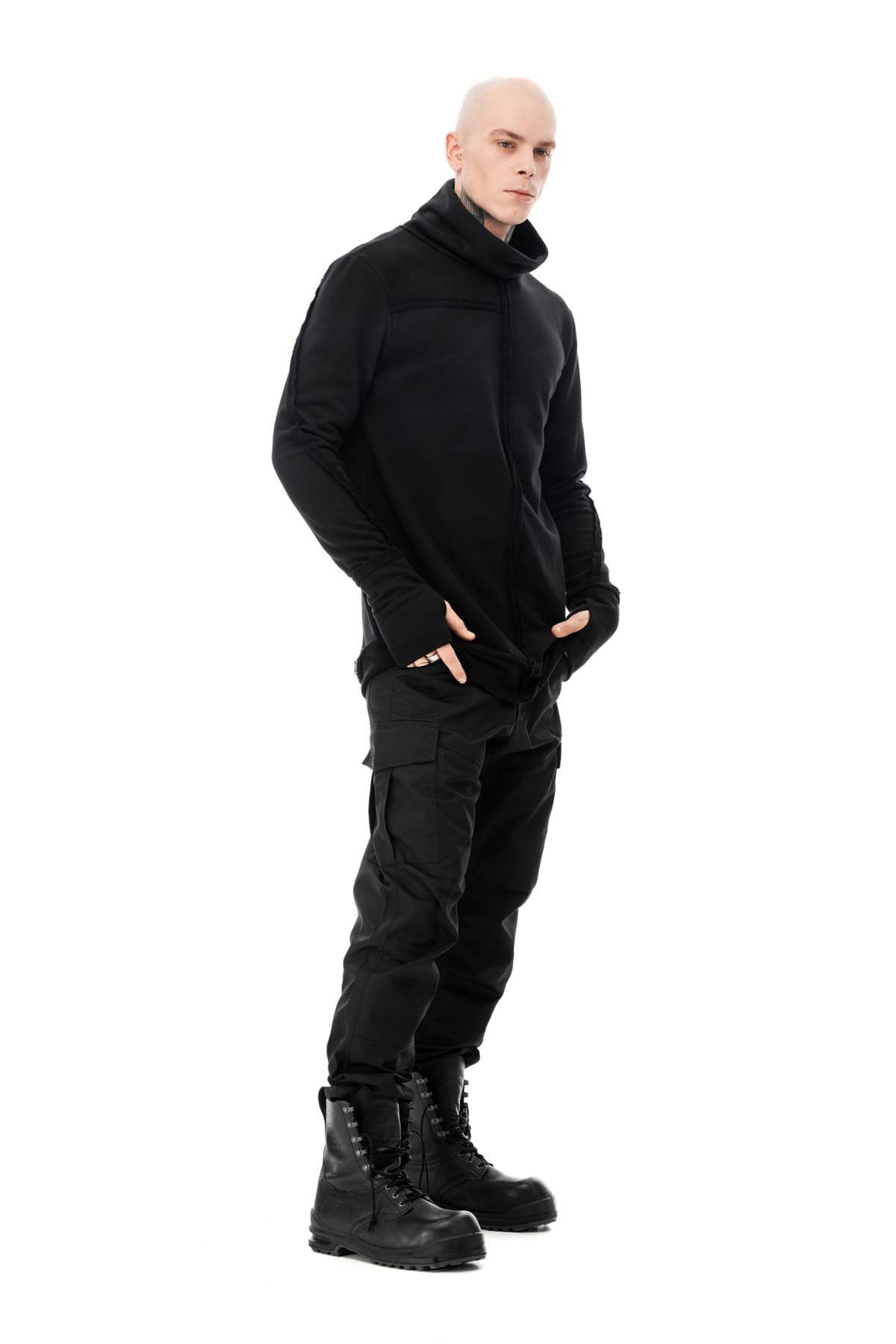 MDNT45 Suture turtleneck