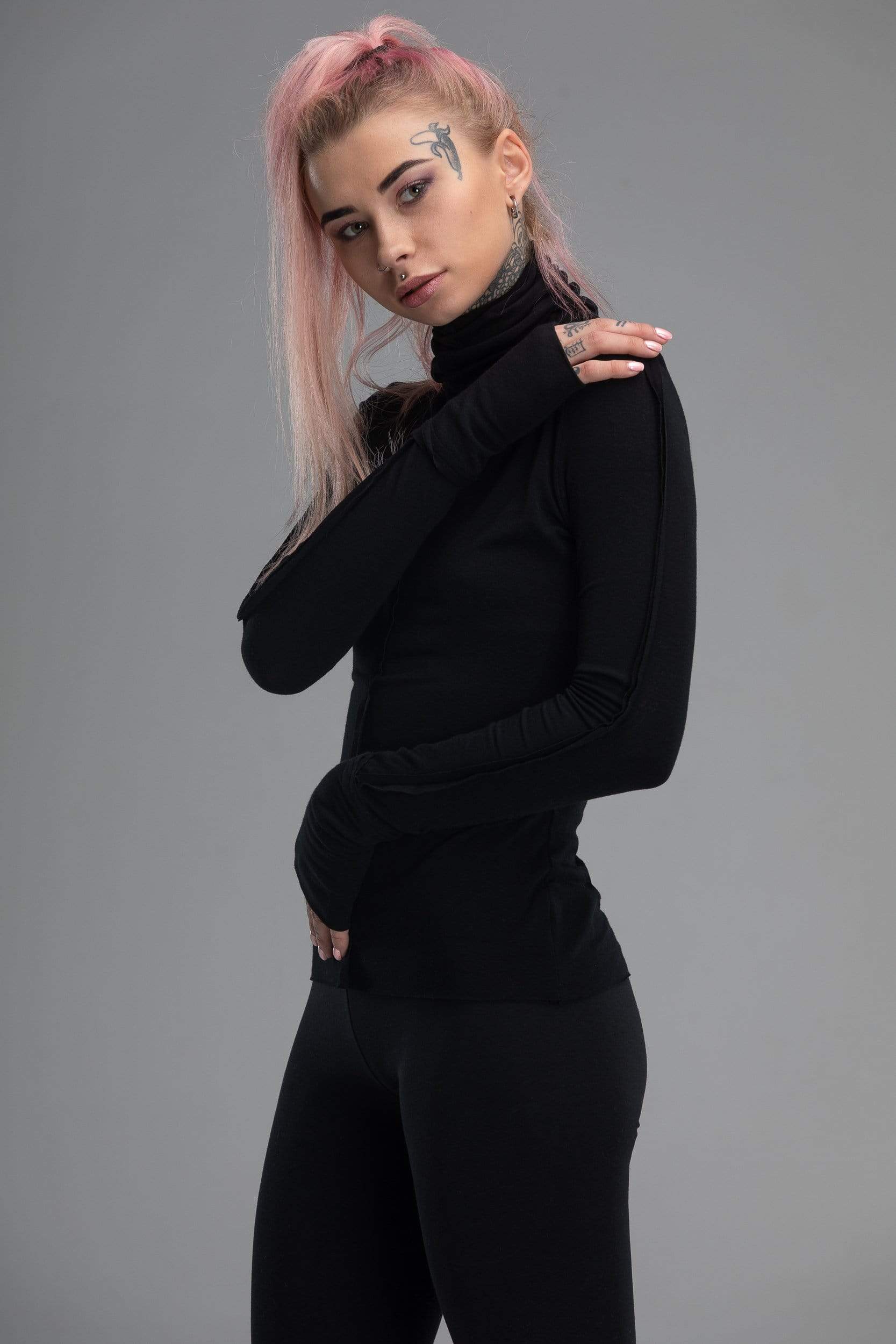 MDNT45 Sweaters, Tunics & Tops Black turtleneck top