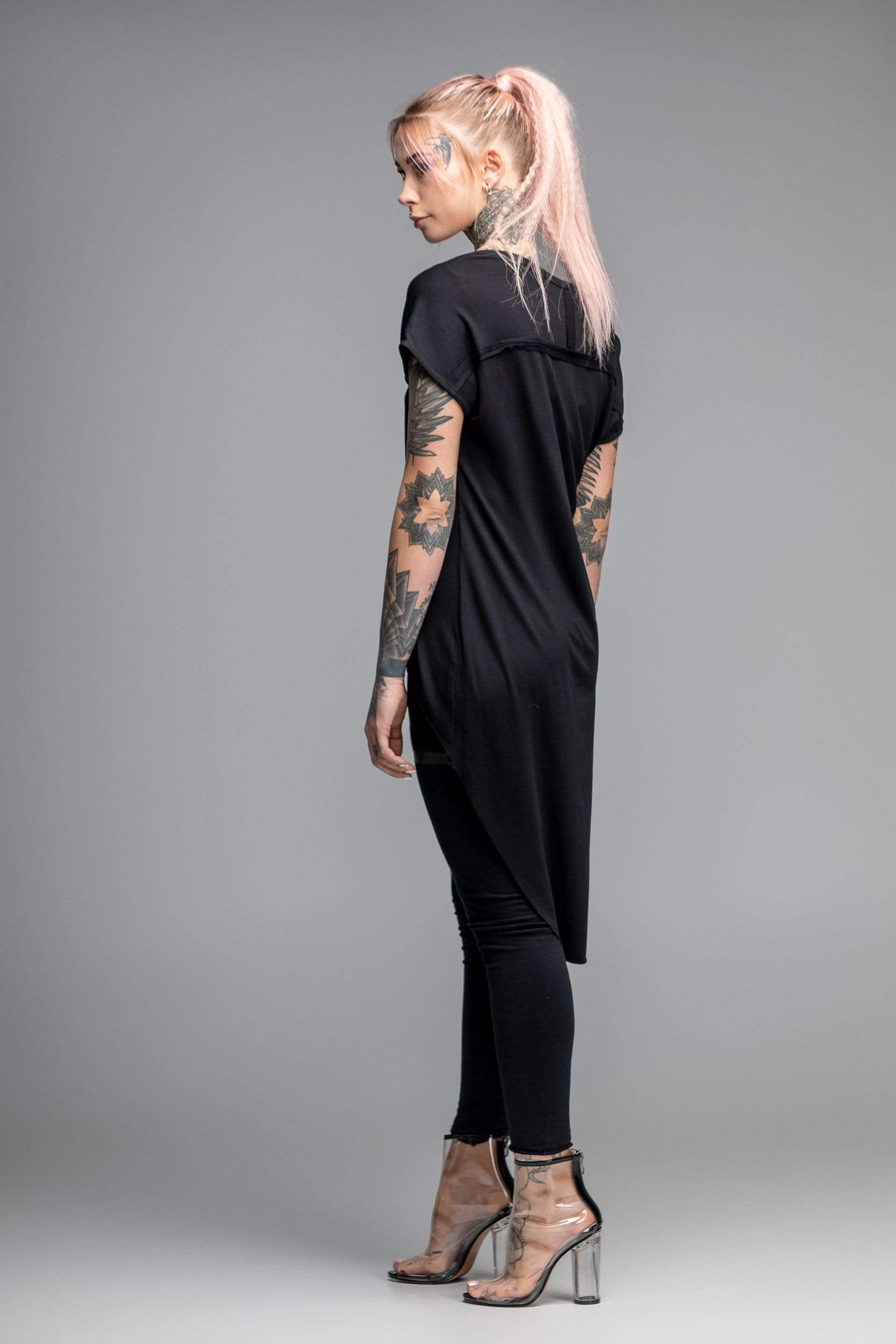 MDNT45 Sweaters, Tunics & Tops Women Black Train Tunic