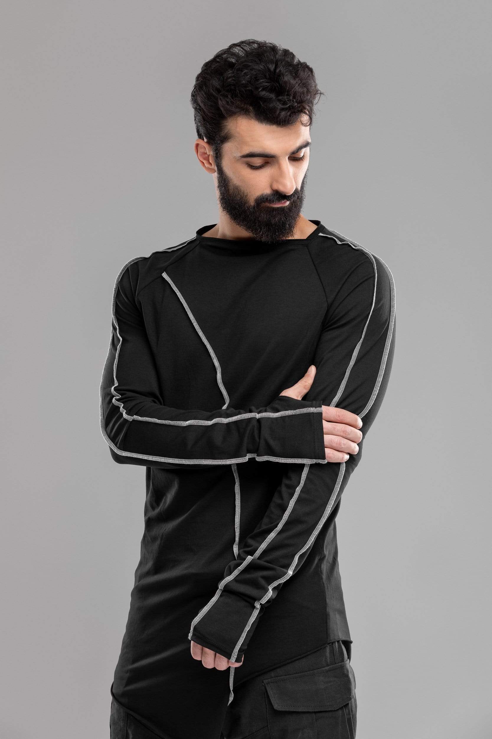 MDNT45 Tops & T-shirts Black asymmetric jumper