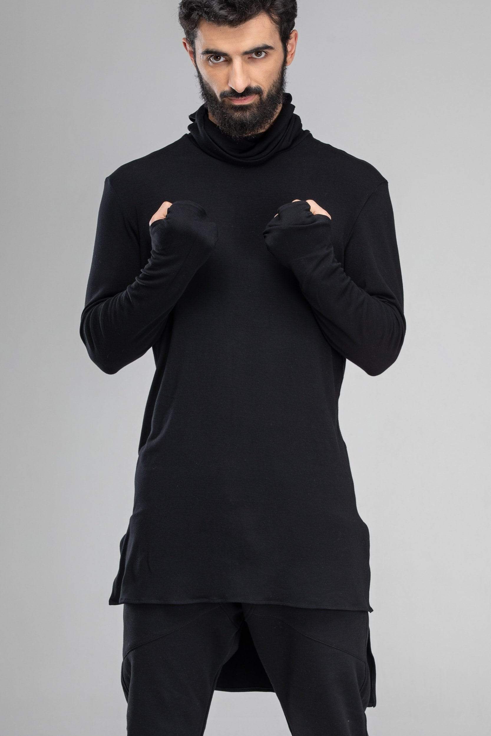 MDNT45 Tops & T-shirts Black turtleneck sweater