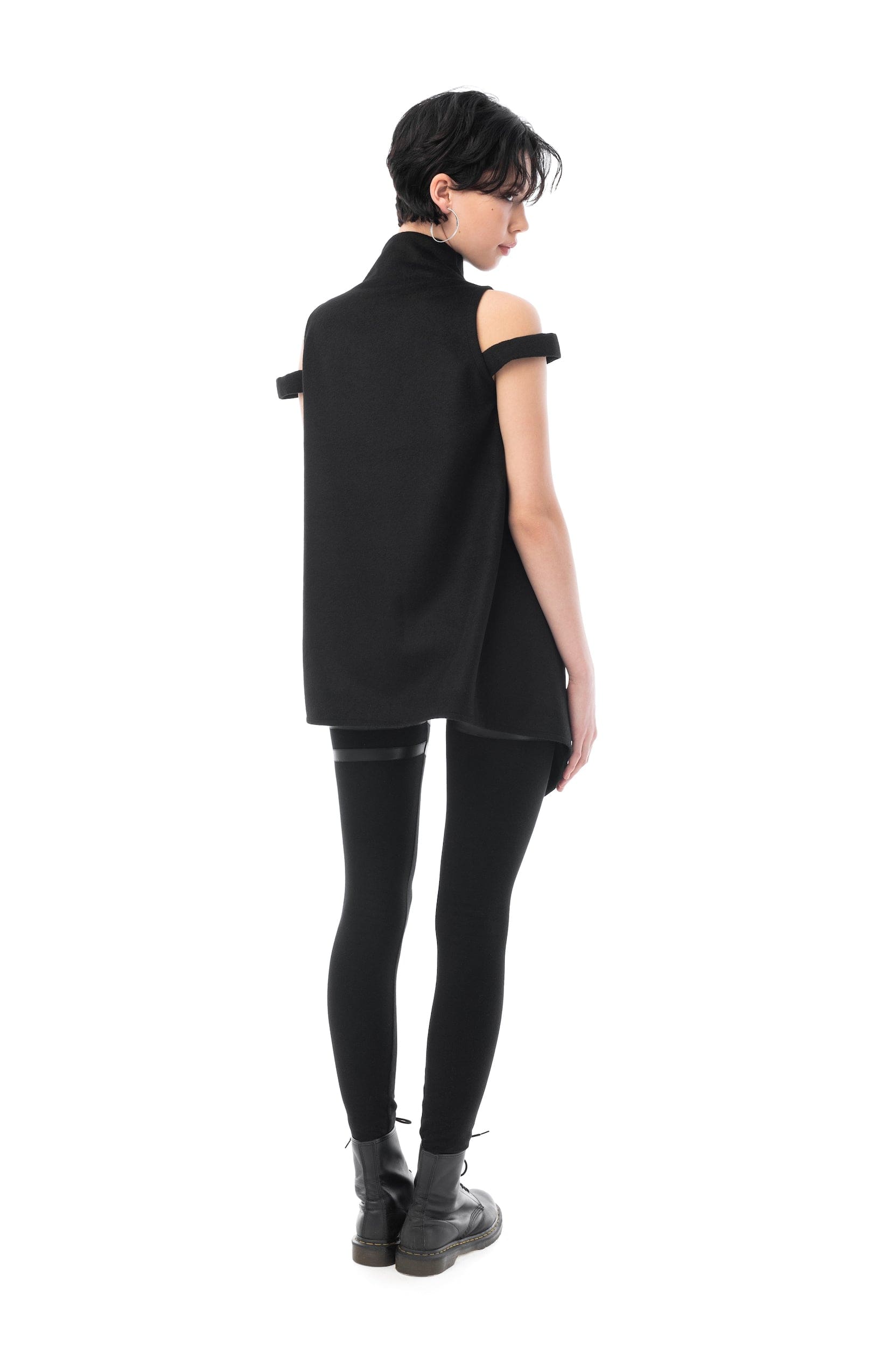 MDNT45 Weit vest