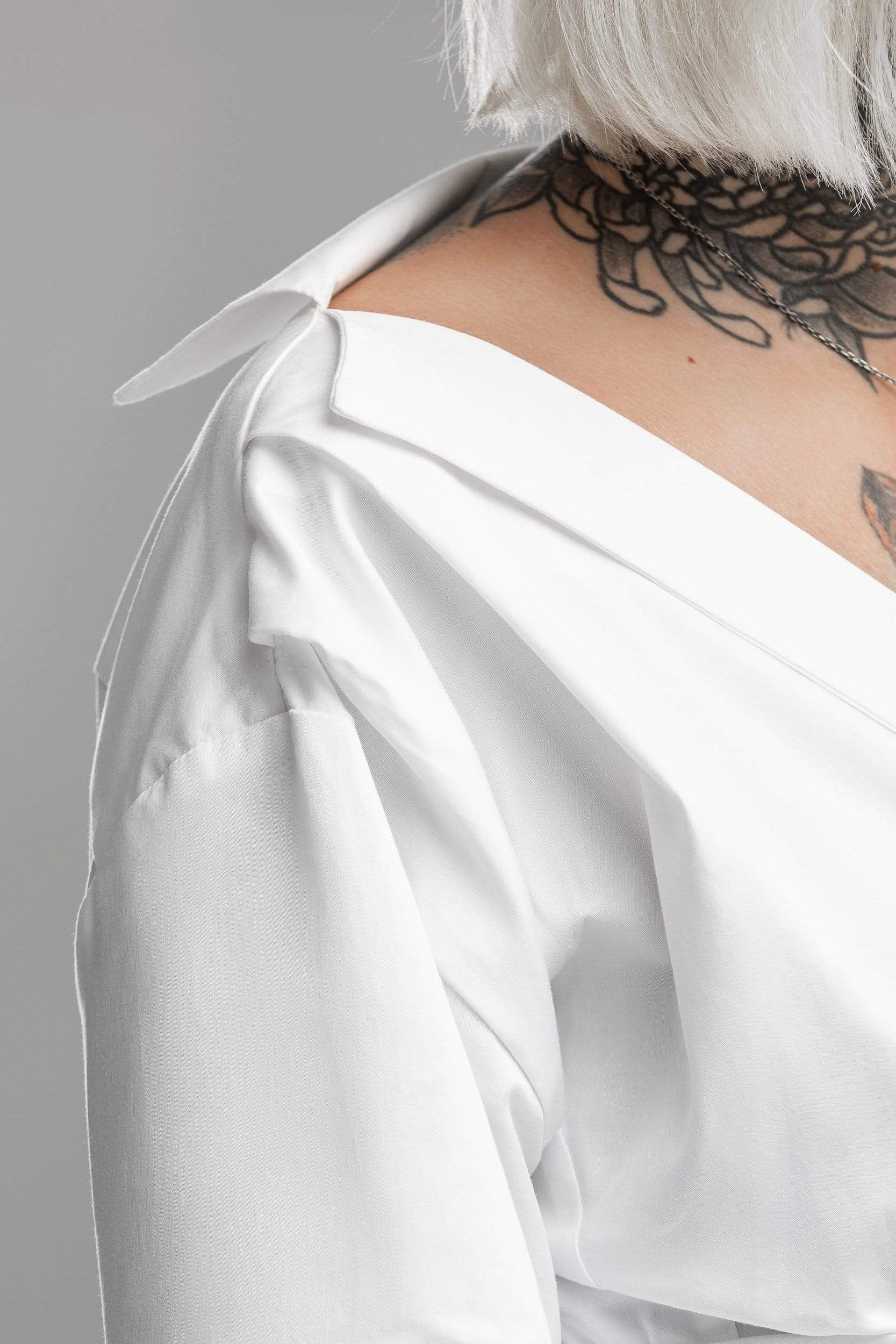 MDNT45 White Lotus Women's Shirt