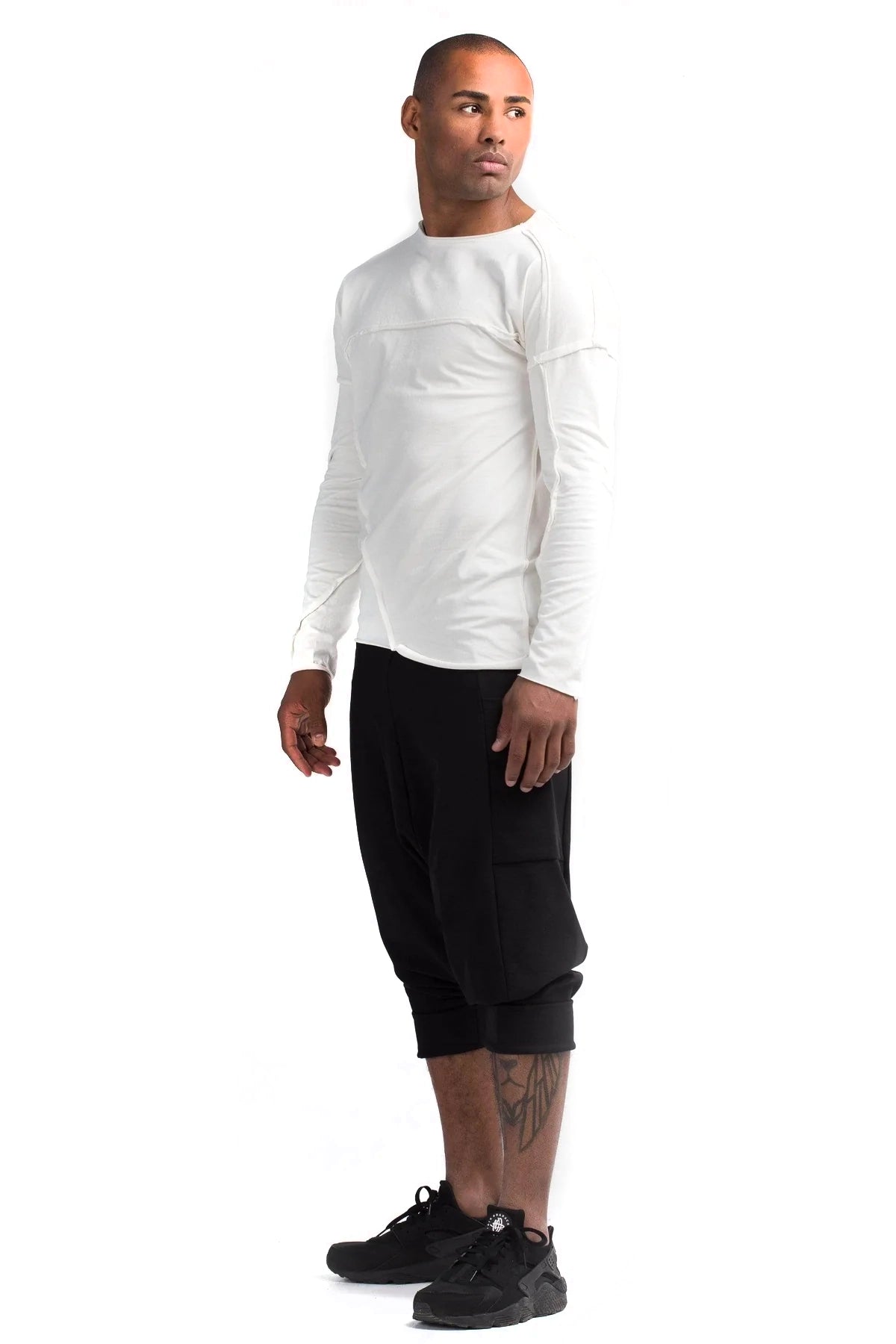 Bundle: Black & White Long Sleeve T-shirt