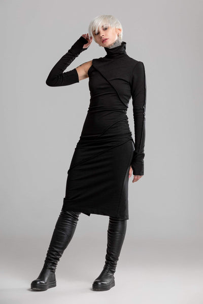 MDNT45 Minimalistic black dress