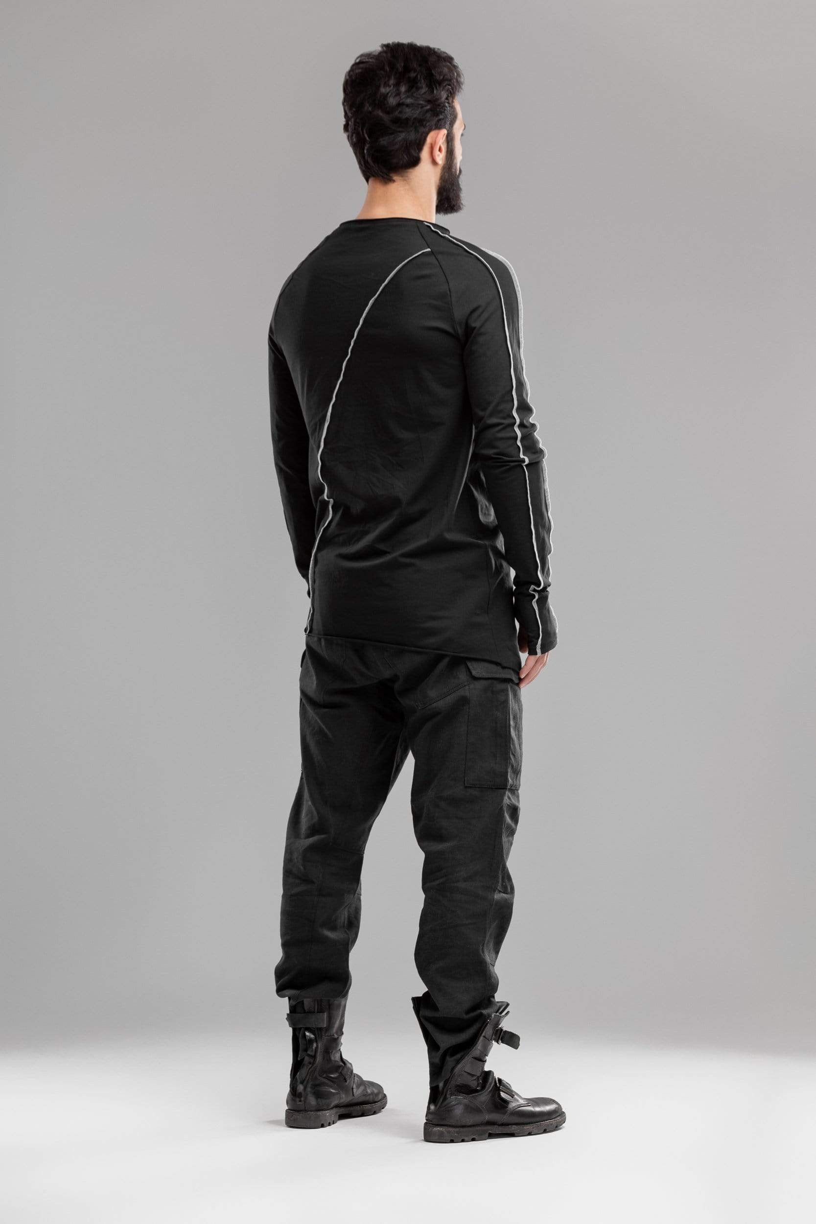 MDNT45 Tops & T-shirts Black asymmetric jumper